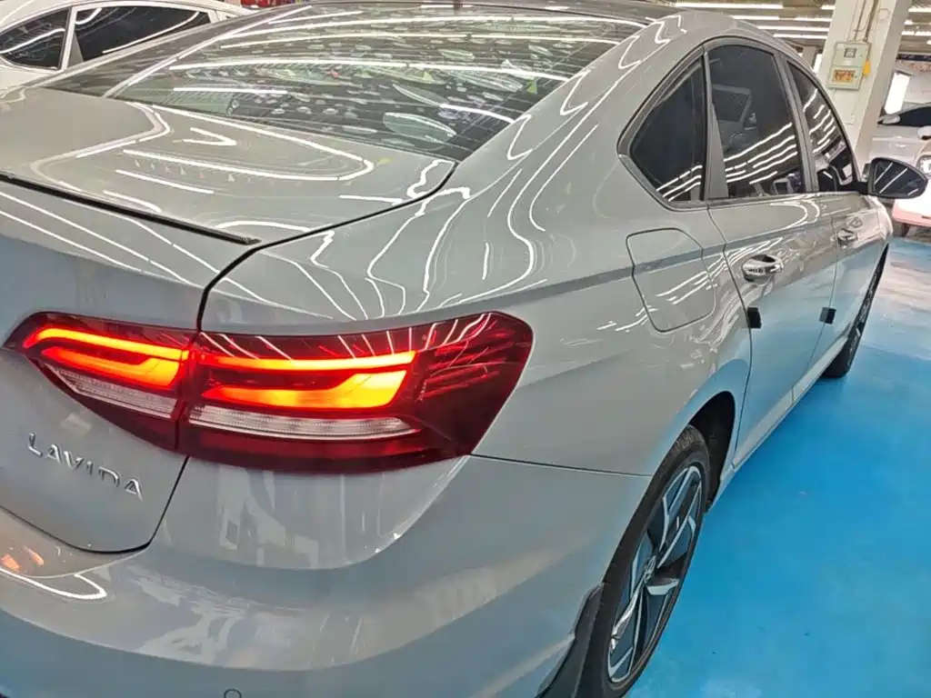 Volkswagen Lavida — миниатюра 8