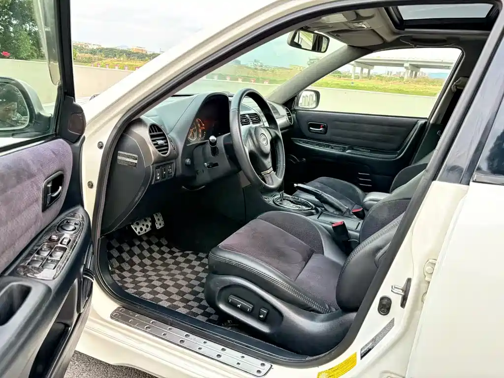 Lexus IS 01 200