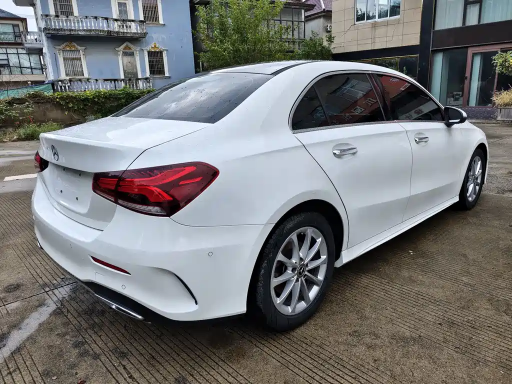 Mercedes-Benz A-Class — миниатюра 4