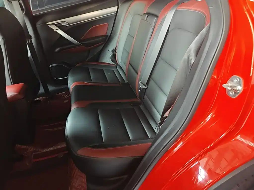 Geely Binyue — миниатюра 17