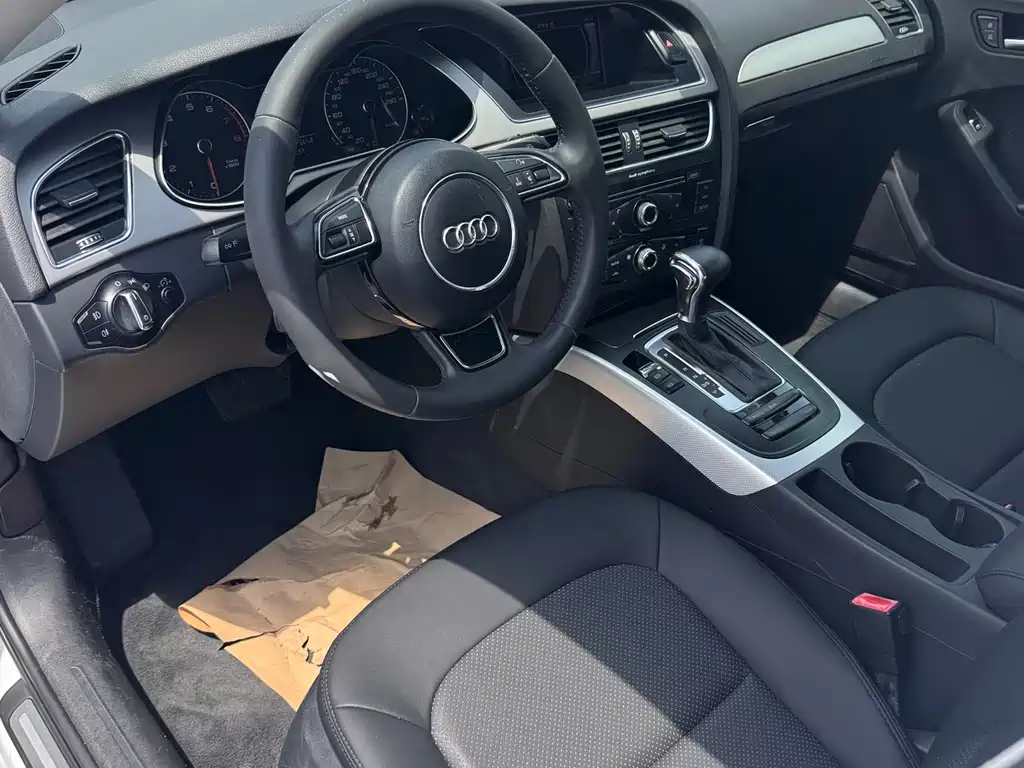 Audi A4L 2013 35 TFSI AT