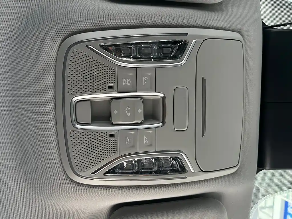 GAC Motor Trumpchi M6 — миниатюра 16