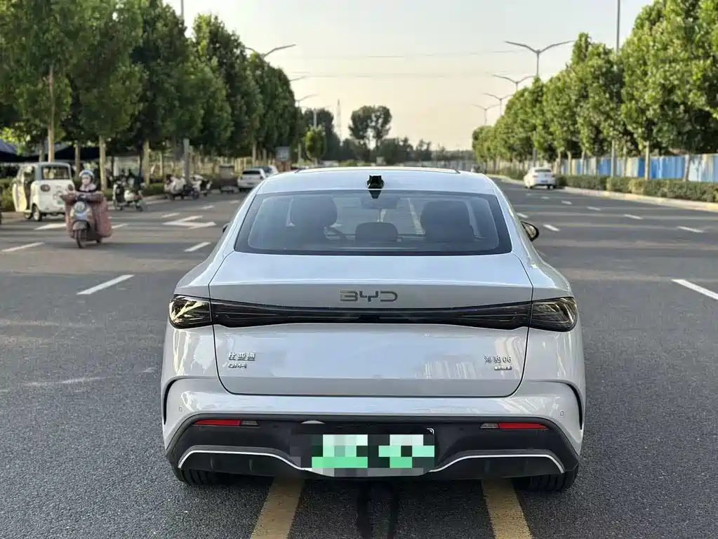 BYD Seal 06 06 2026 DM-i 210KM Premium