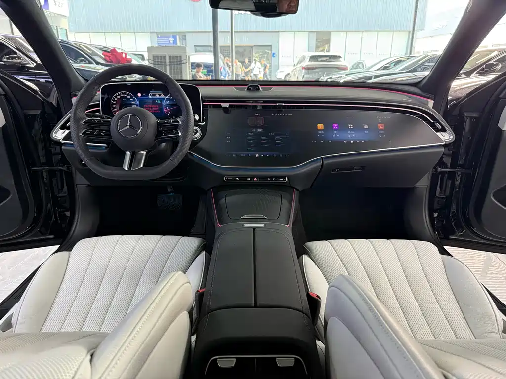 Mercedes-Benz E-Class — миниатюра 9