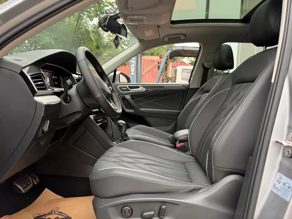 Volkswagen Tiguan L — миниатюра 9