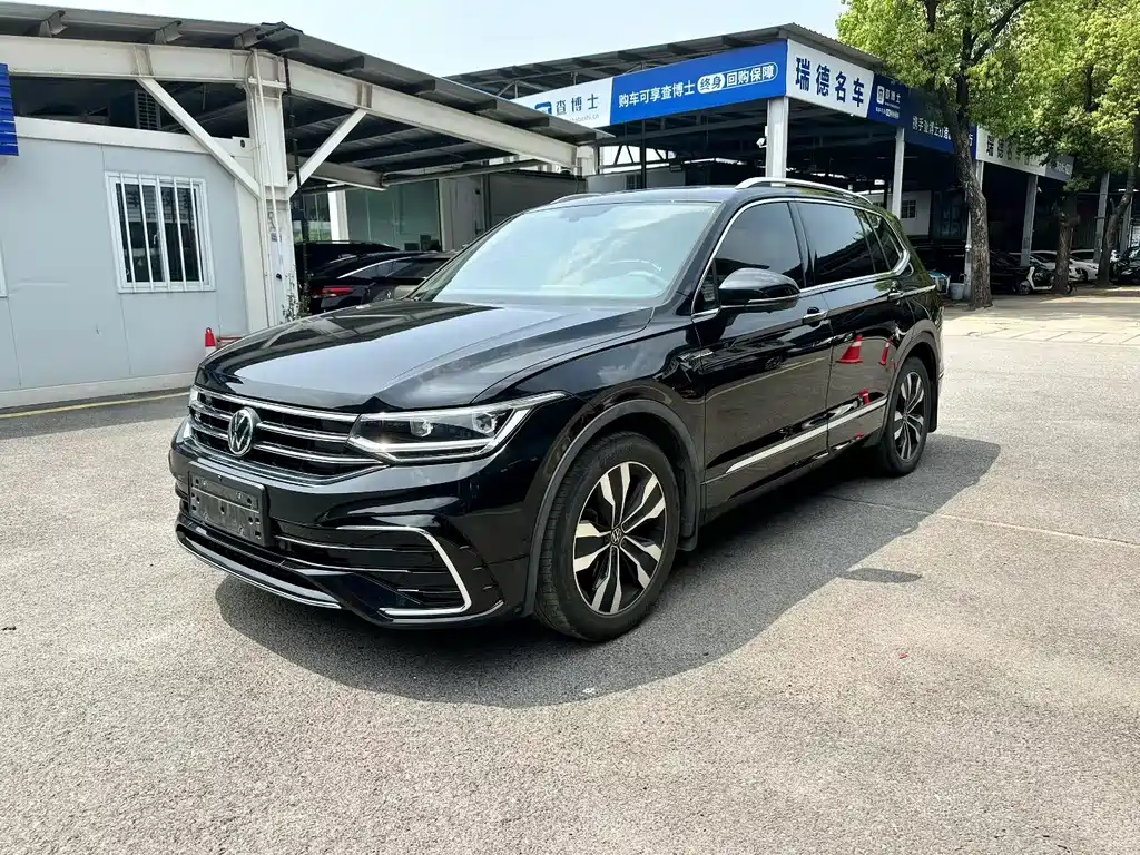 Volkswagen Tiguan L 2022