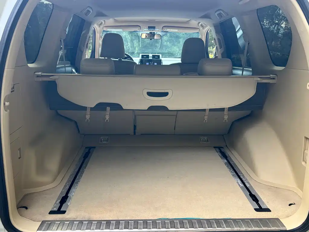 Toyota Prado — миниатюра 13