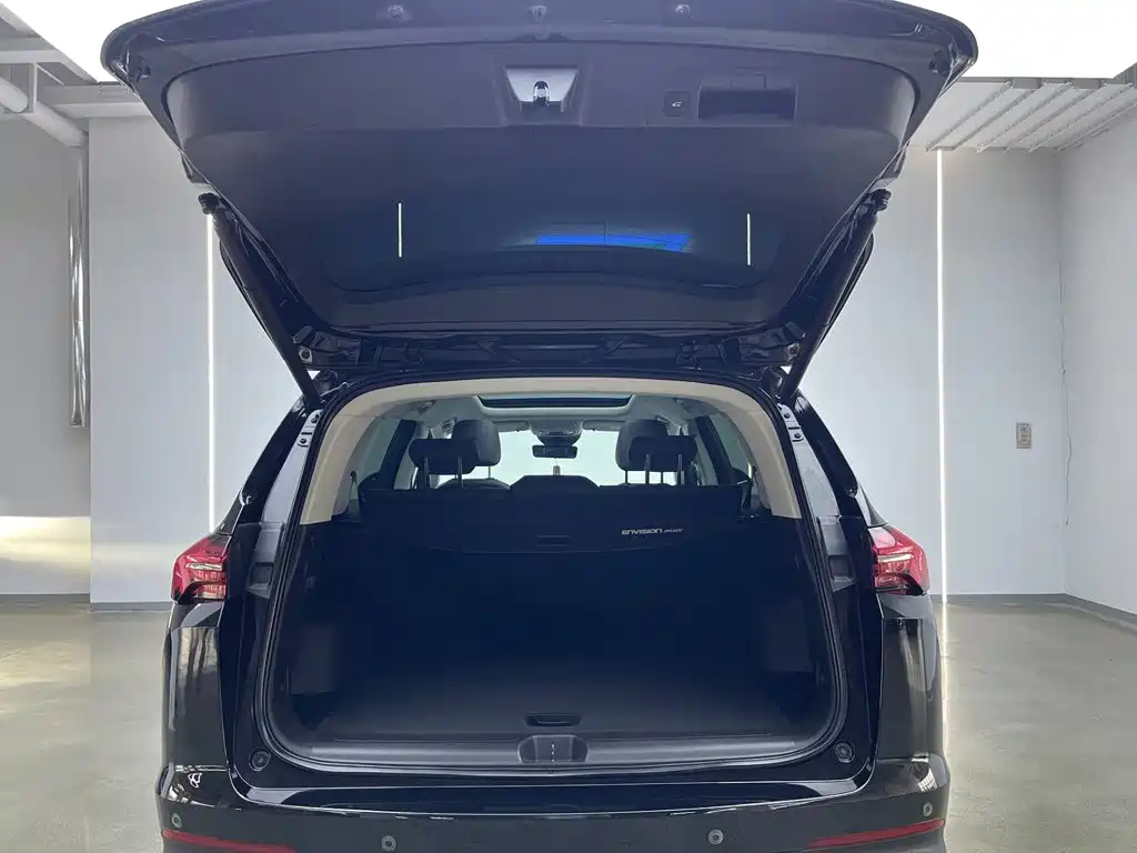 Buick Envision Plus — миниатюра 8