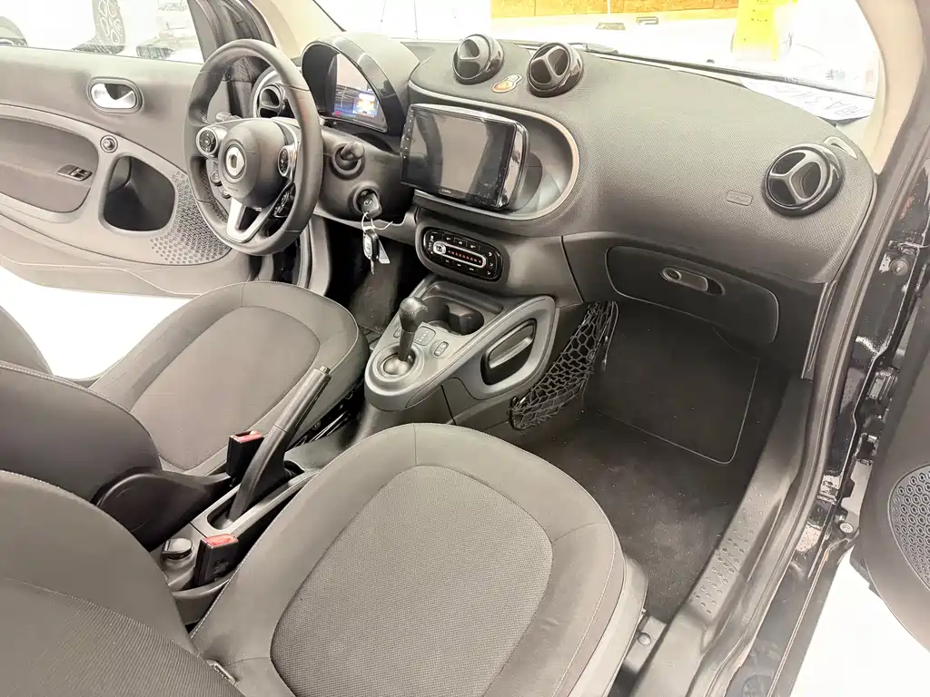 smart Smart Fortwo — миниатюра 13