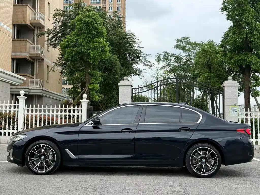 BMW 5 Series 5 2022 530Li Lead Luxury