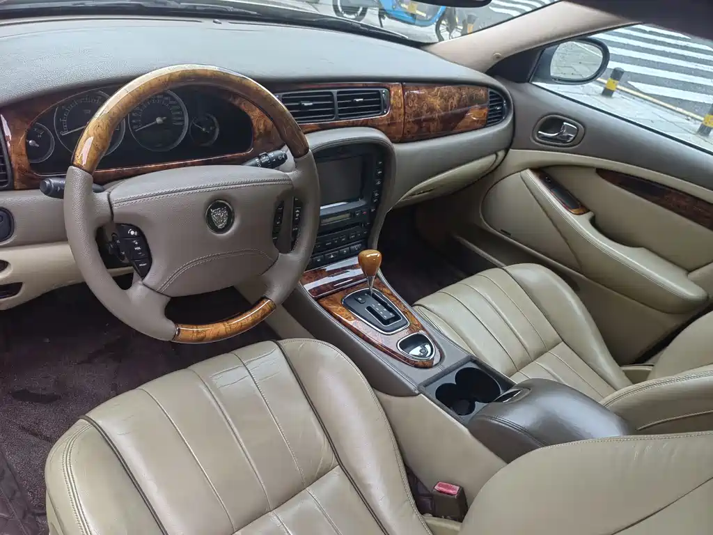 Jaguar S-TYPE — миниатюра 8