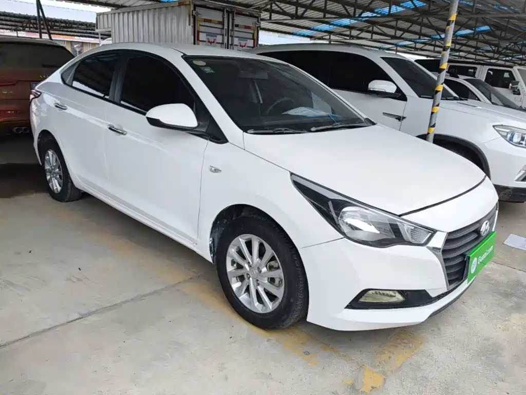 Hyundai Verna — миниатюра 4