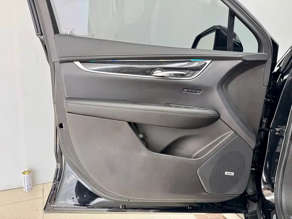 Cadillac XT5 — миниатюра 7