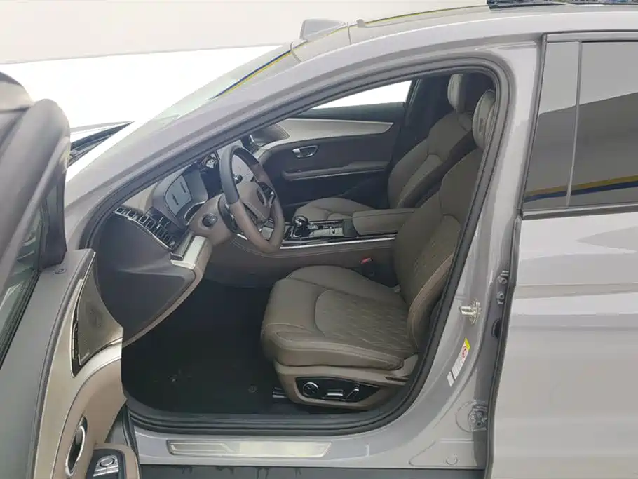 BYD Han 2025 DM-i Smart Drive 125KM