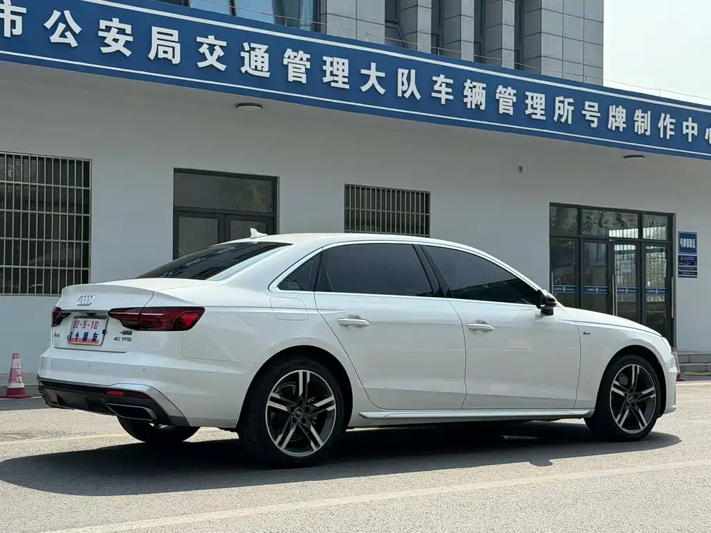 Audi A4L — миниатюра 9