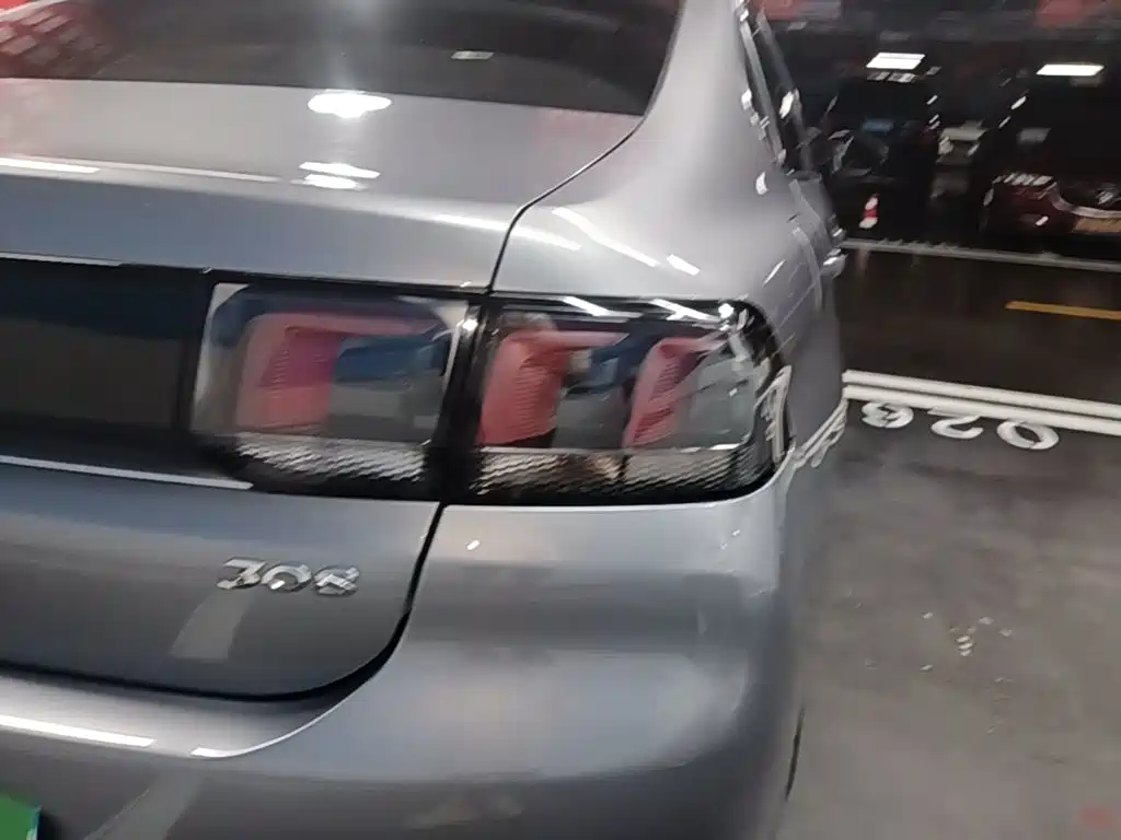 Peugeot 308 — миниатюра 8