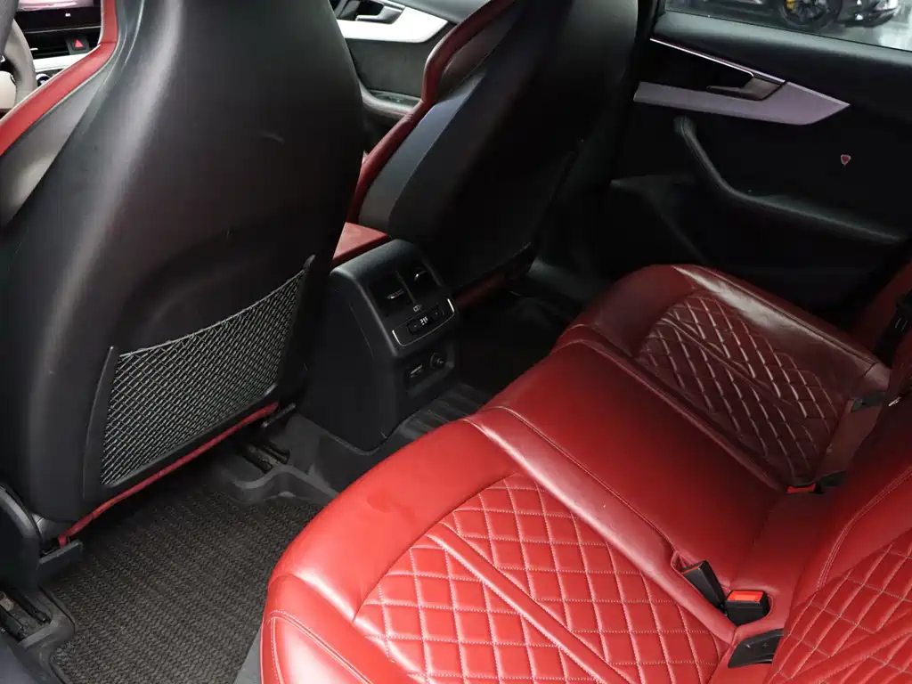 Audi S4 — миниатюра 16
