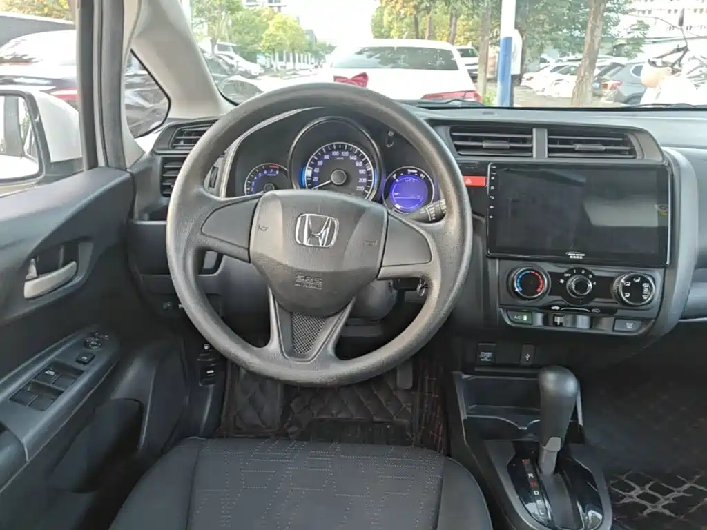 Honda Fit — миниатюра 11