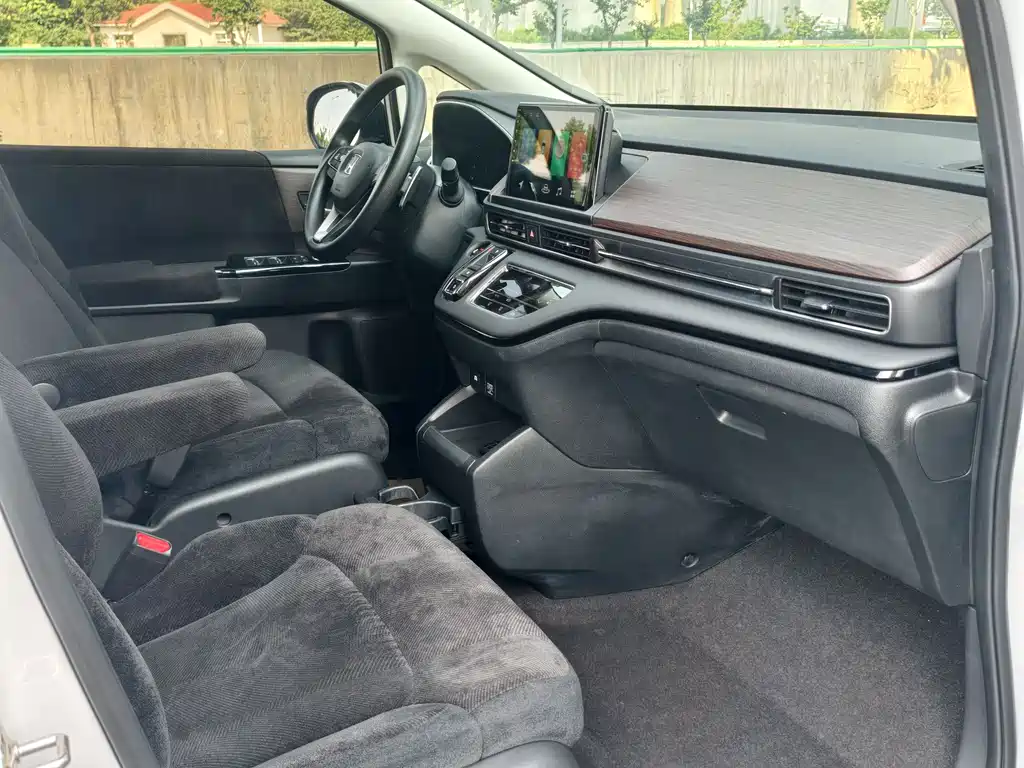 Honda Odyssey 2024 2.0L e:HEV Enjoy