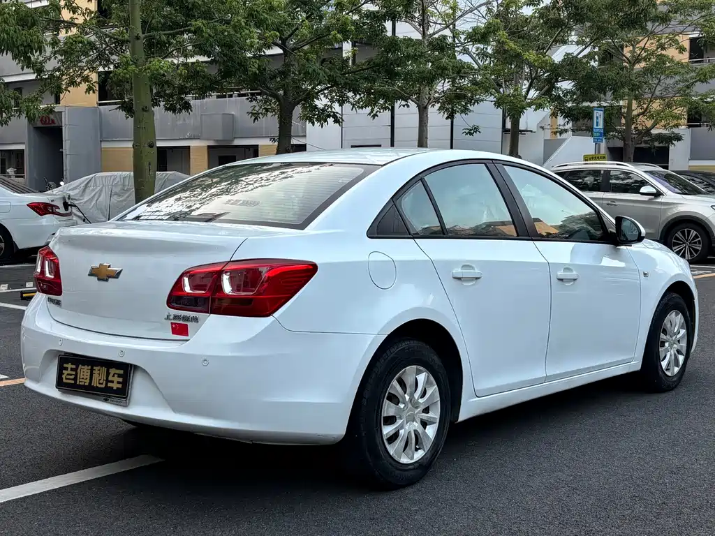 Chevrolet Cruze — миниатюра 4