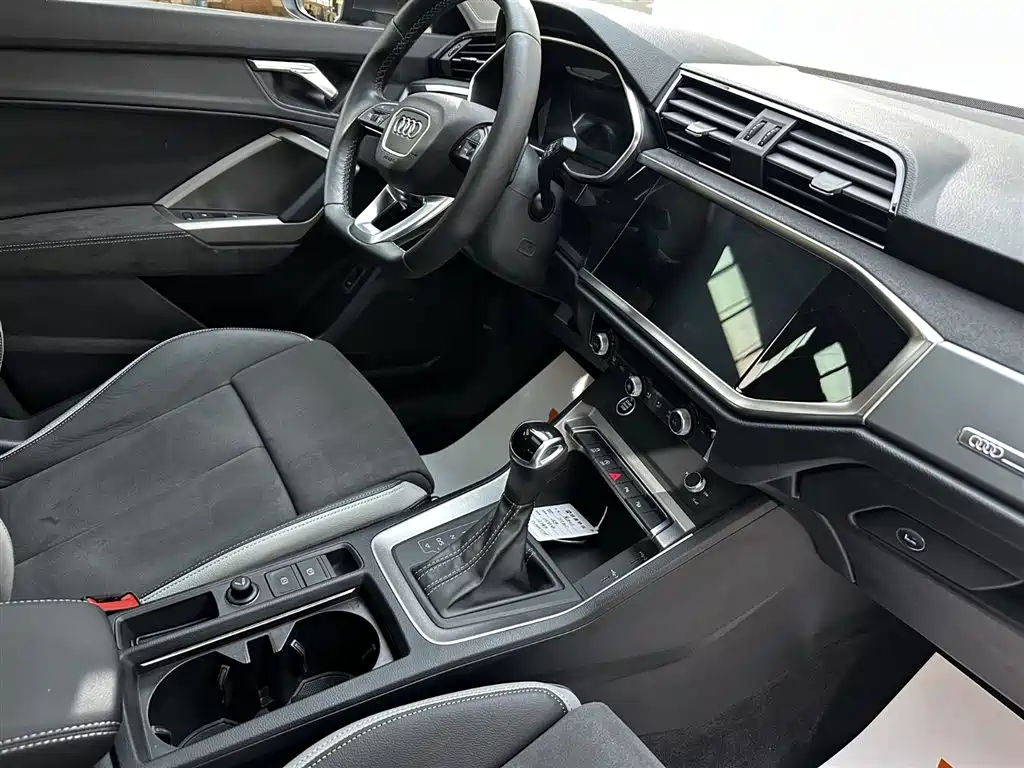 Audi Q3 2022 35 TFSI Fashion