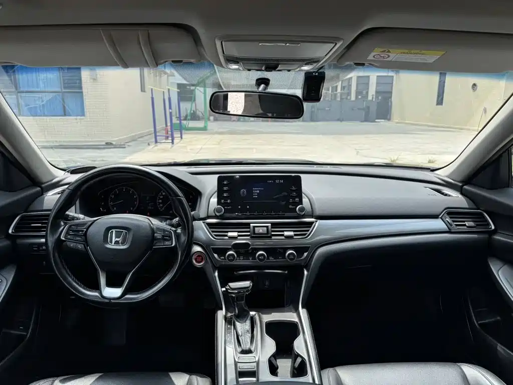 Honda Accord — миниатюра 9