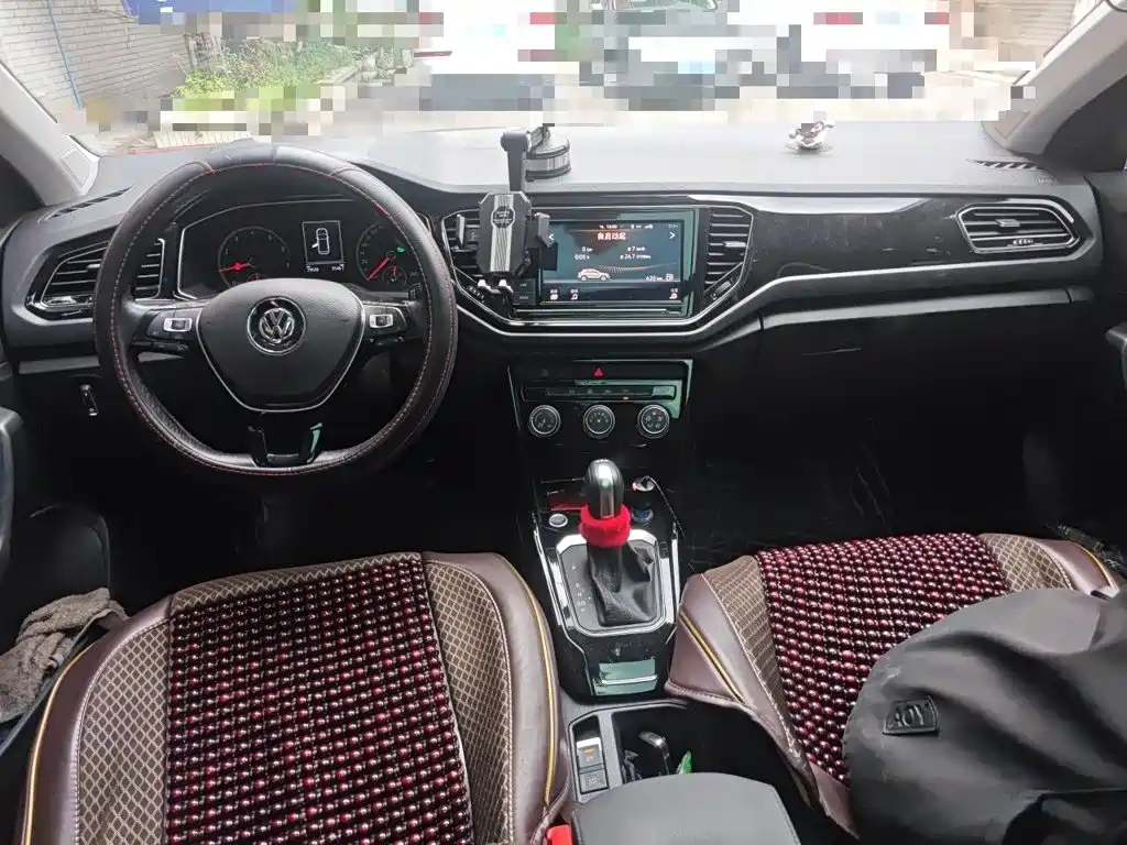 Volkswagen T-Roc — миниатюра 5