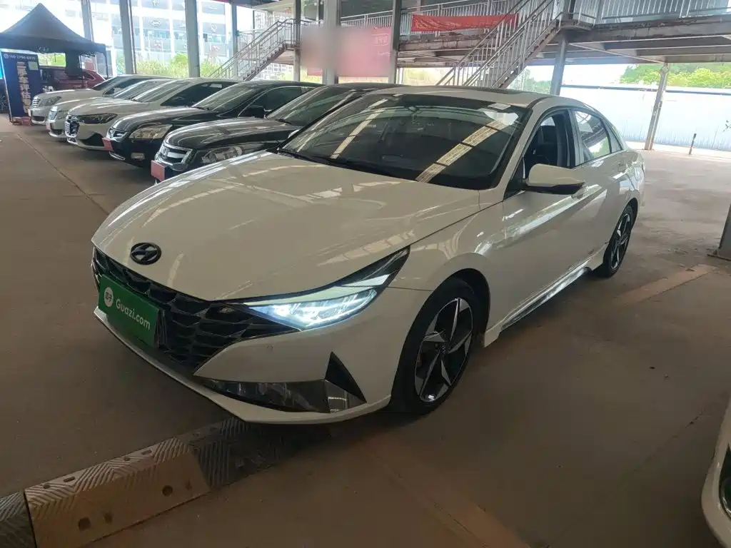 Hyundai Elantra 2021 1.5L CVT GLX Elite