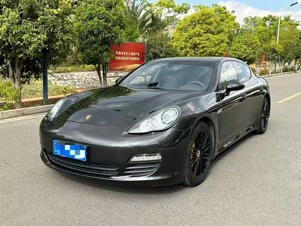 Porsche Panamera 2012