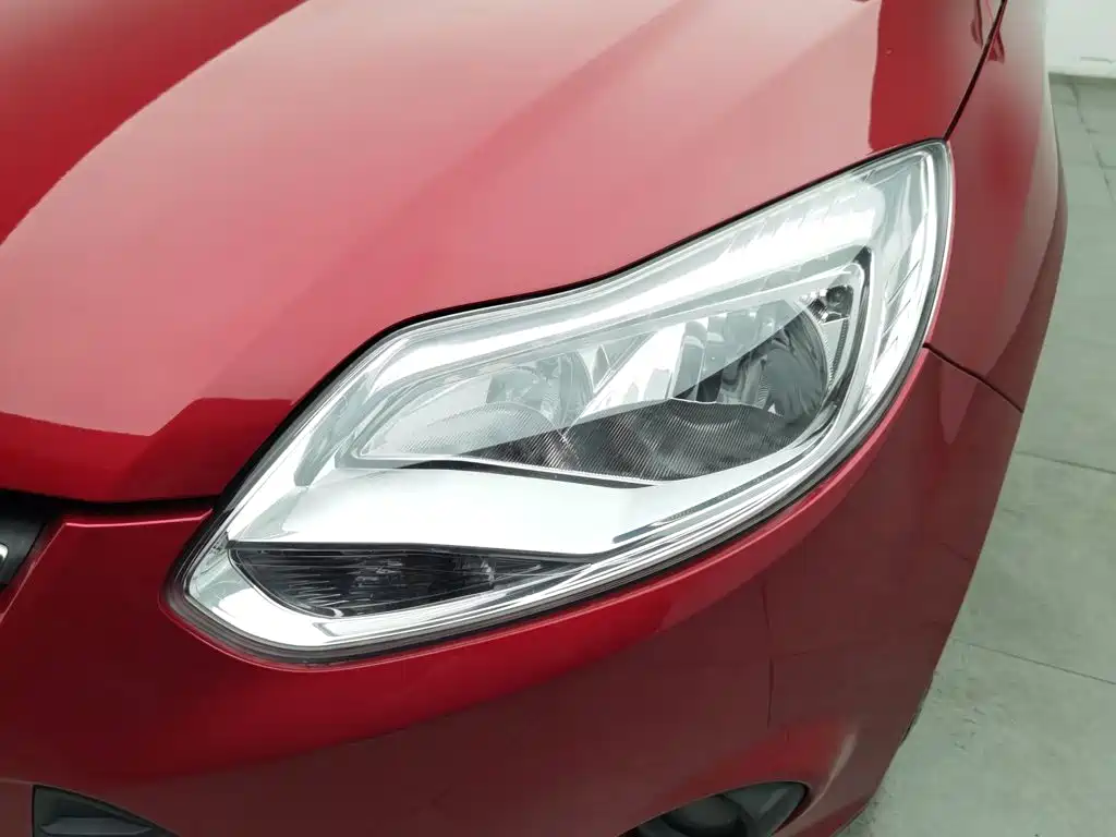 Ford Focus — миниатюра 7