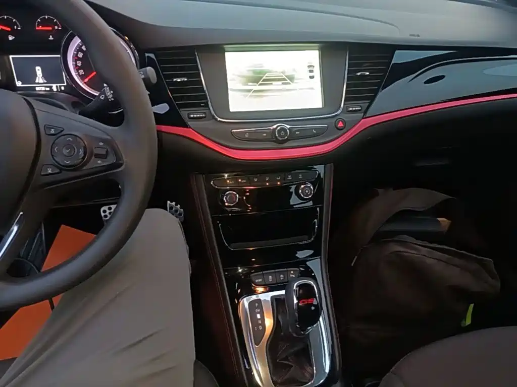 Buick Verano — миниатюра 13