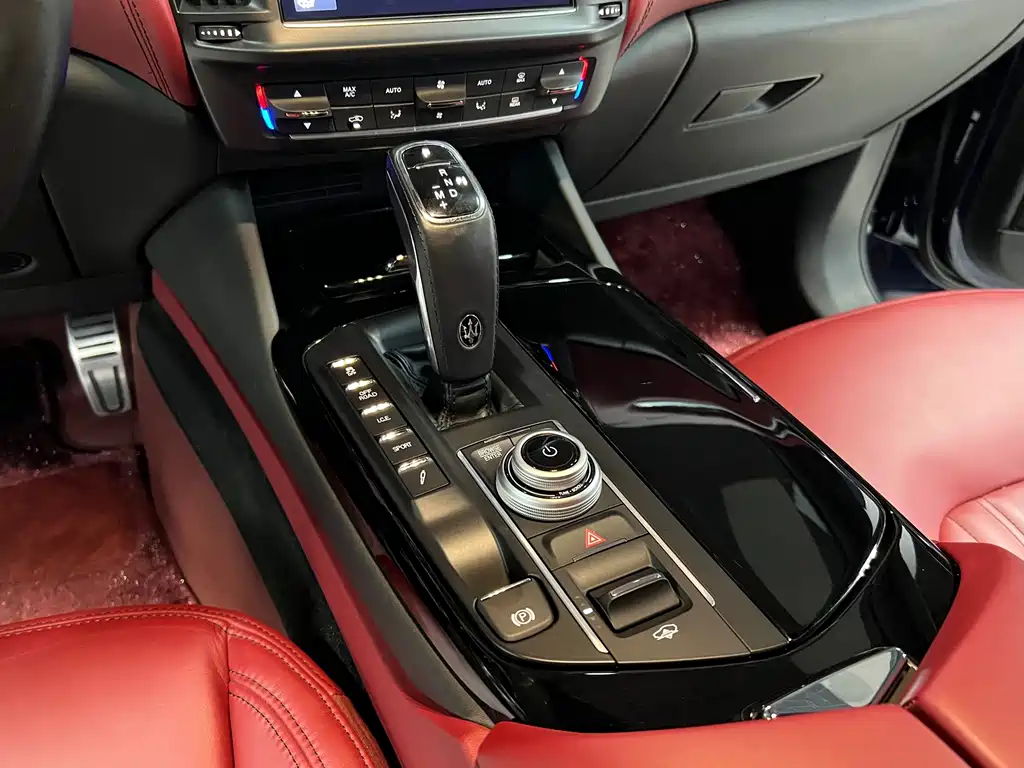 Maserati Levante — миниатюра 11