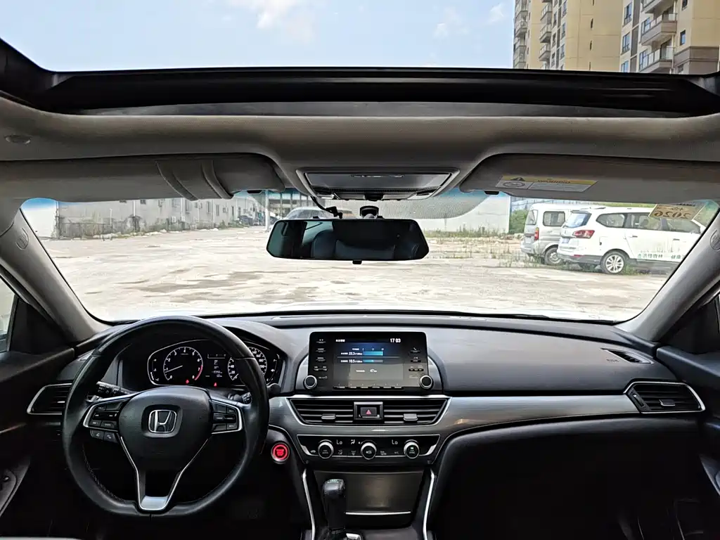 Honda Accord — миниатюра 9
