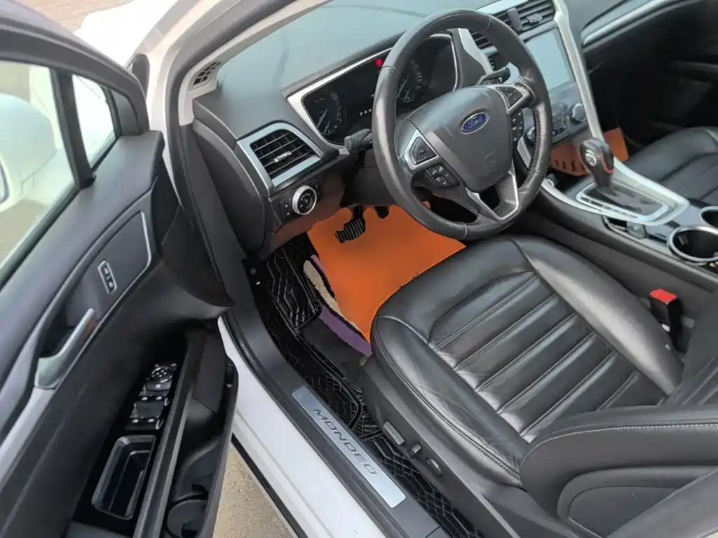 Ford Mondeo — миниатюра 16