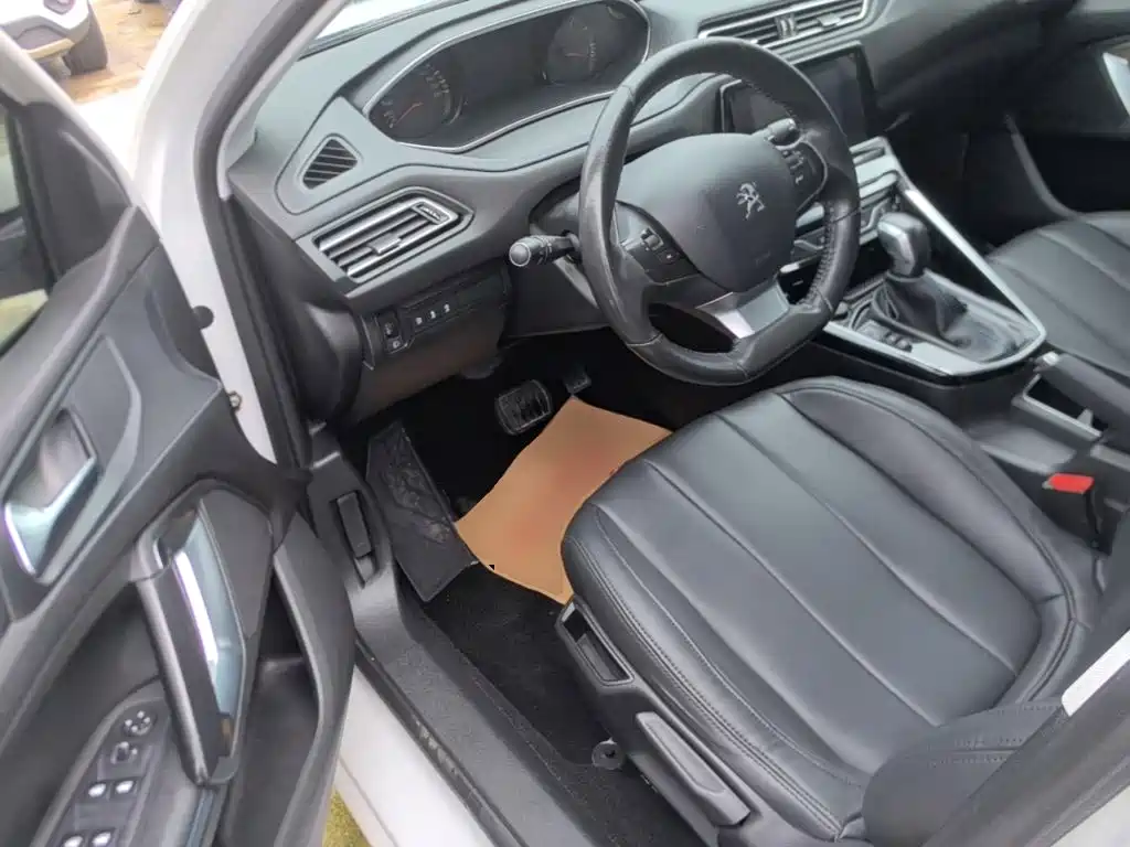 Peugeot 308 — миниатюра 16