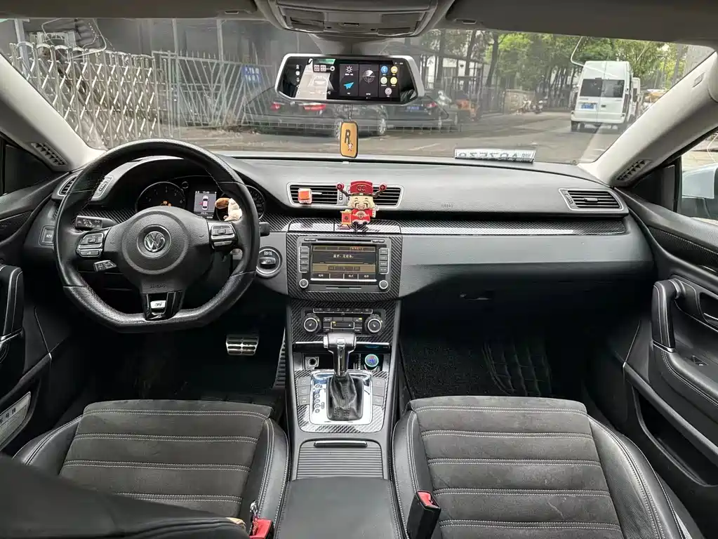 Volkswagen FAW - Passat CC CC 2011 2.0TSI Luxury