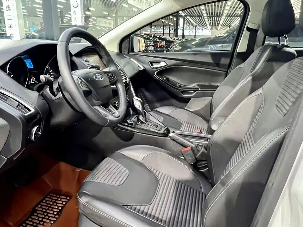 Ford Focus — миниатюра 8