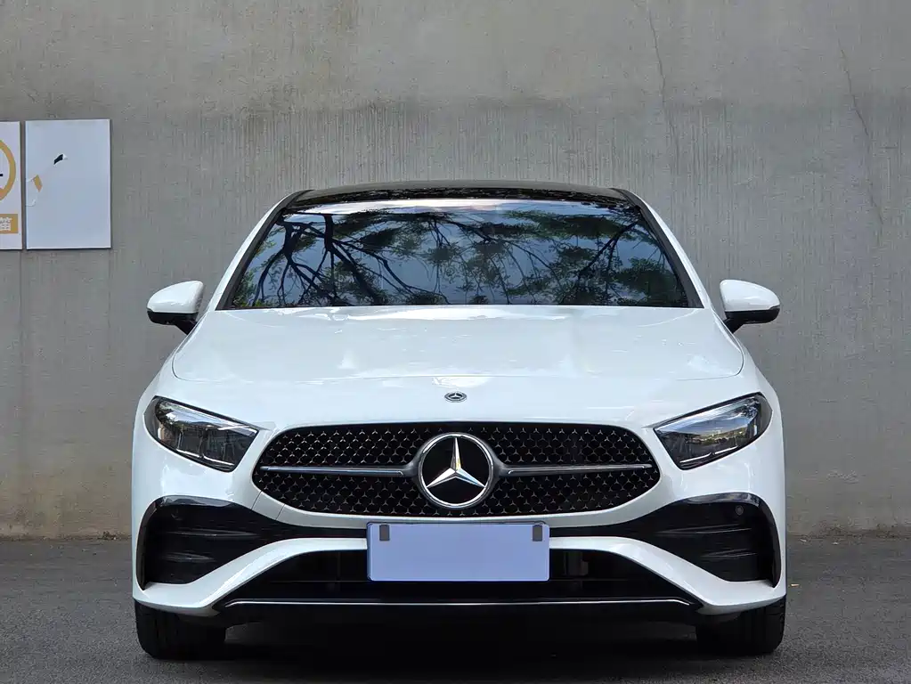 Mercedes-Benz A-Class A 2024 A 200 L Fashion
