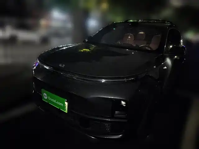 Li Auto L8
