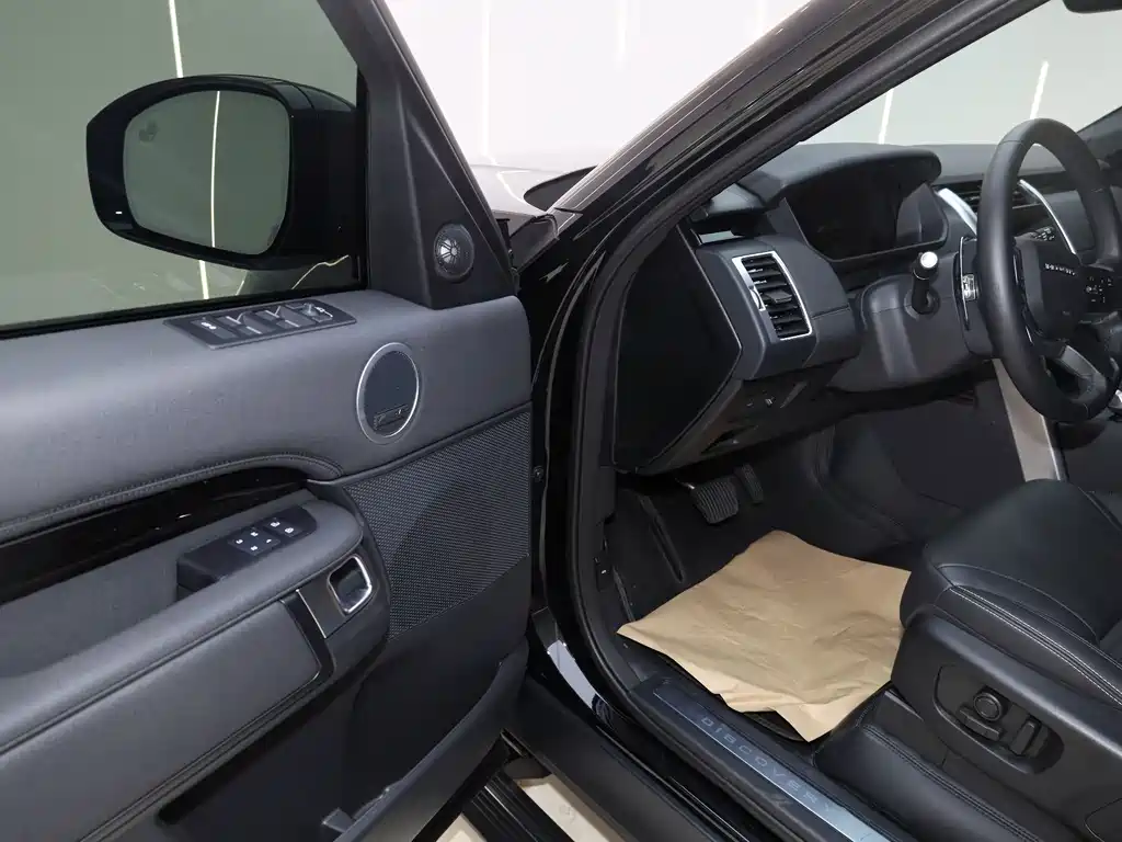 Land Rover Discovery — миниатюра 11