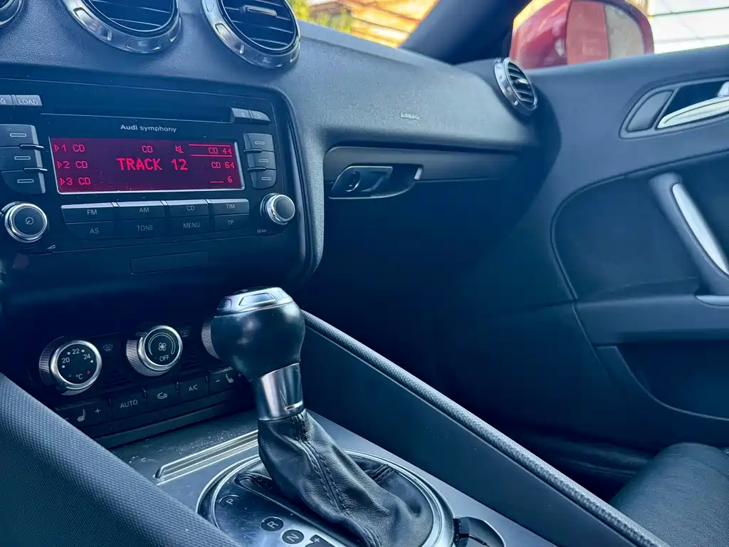 Audi TT — миниатюра 6