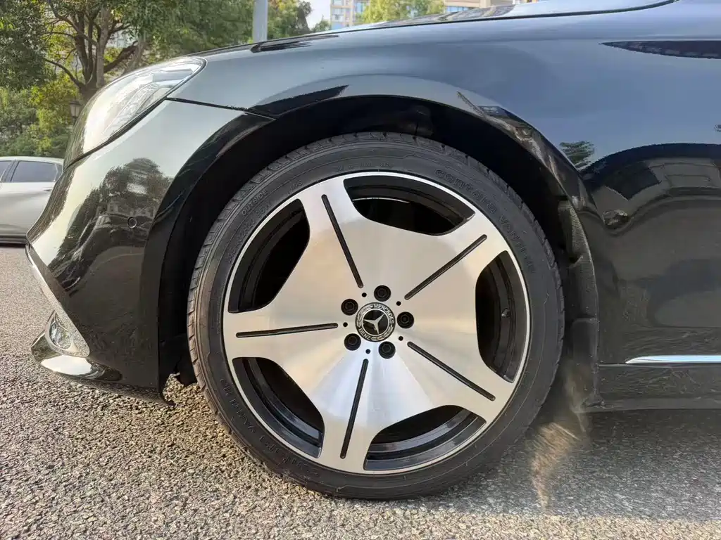 Mercedes-Benz S-Class — миниатюра 4