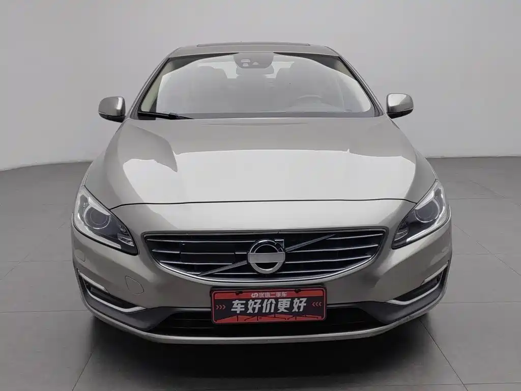 Volvo S60 — миниатюра 3