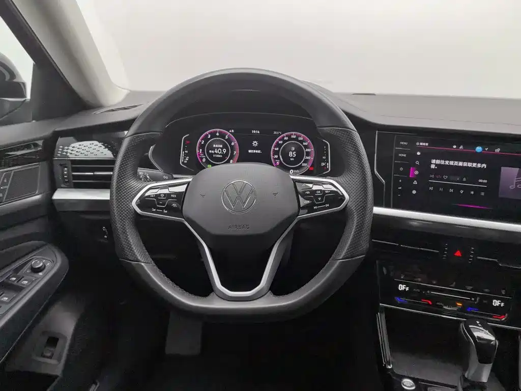 Volkswagen Passat — миниатюра 11