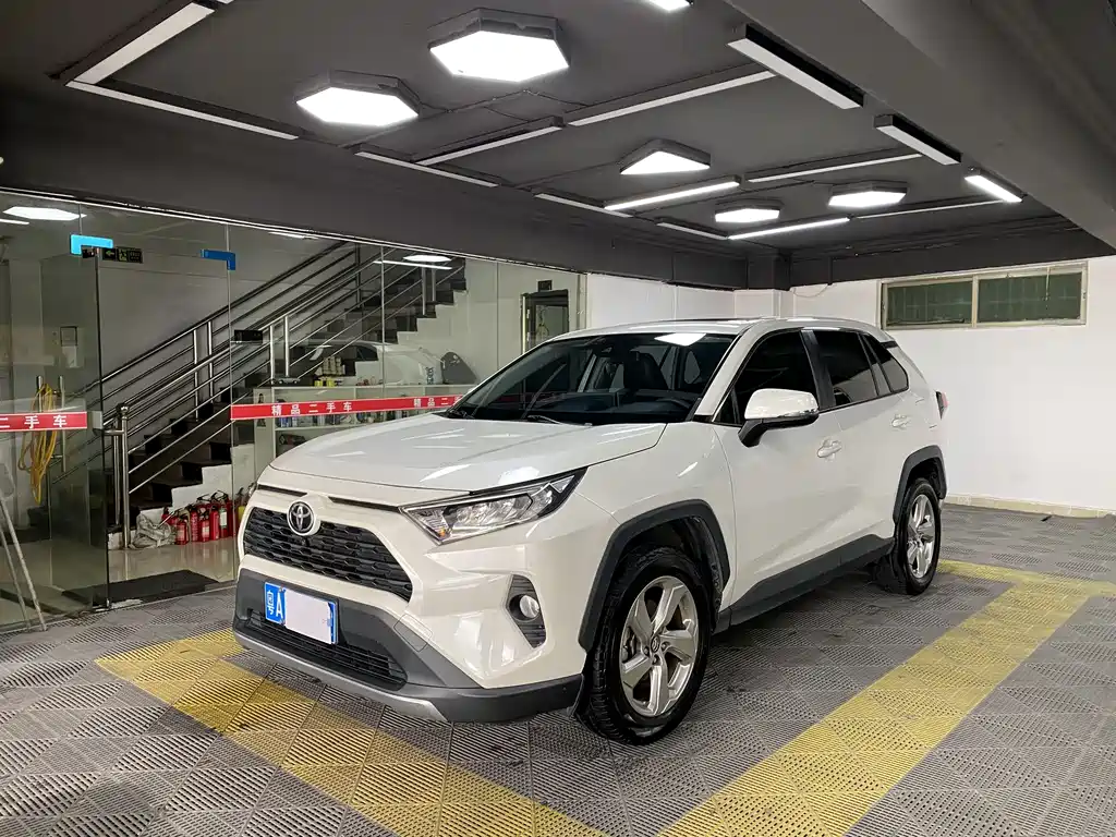 Toyota RAV4 2020 2.0L CVT 4WD Elegant Edition