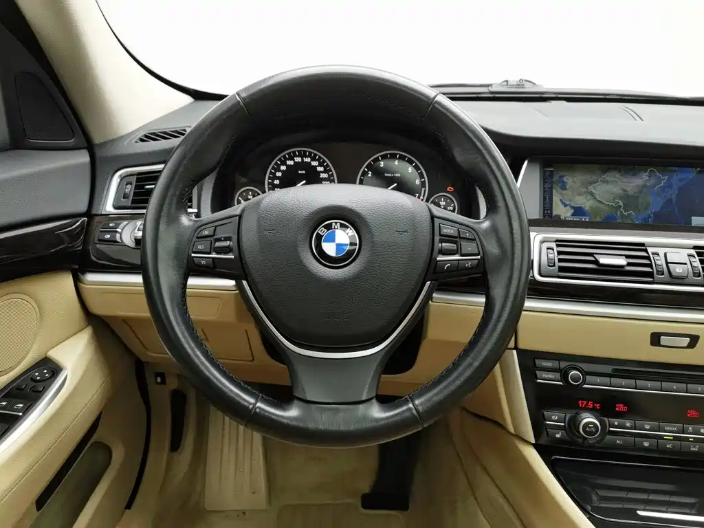 BMW 5 Series GT — миниатюра 11