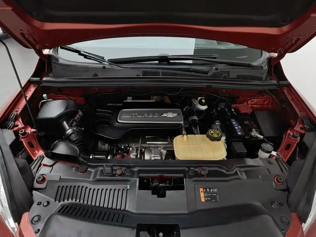 Chevrolet Trax — миниатюра 6