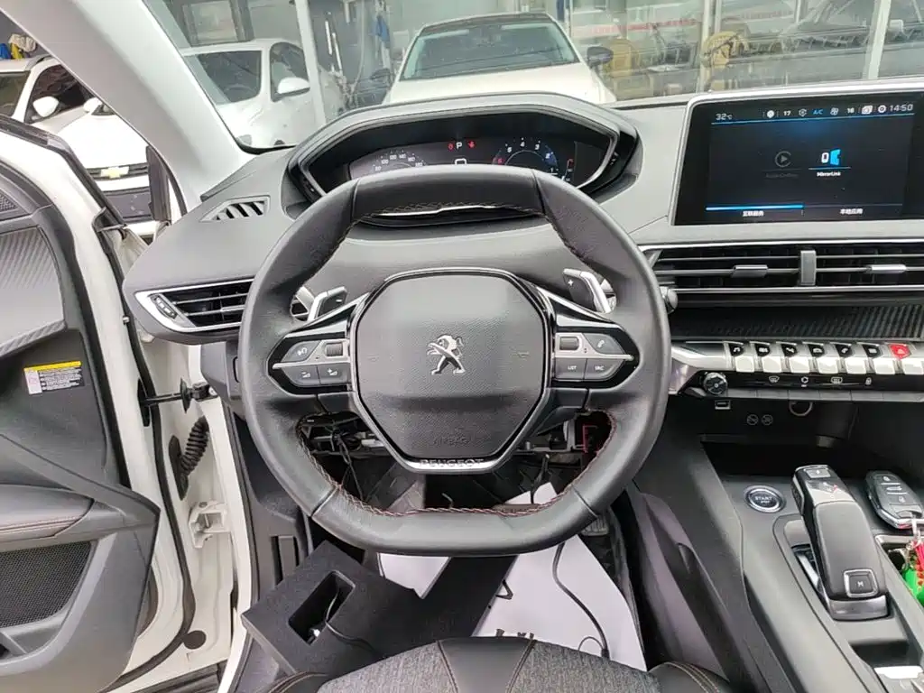 Peugeot 4008 — миниатюра 11