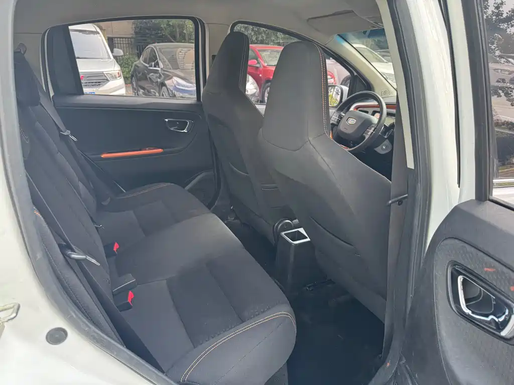 Geely Vision X1 1.3L Auto Fun Edition, фото 10