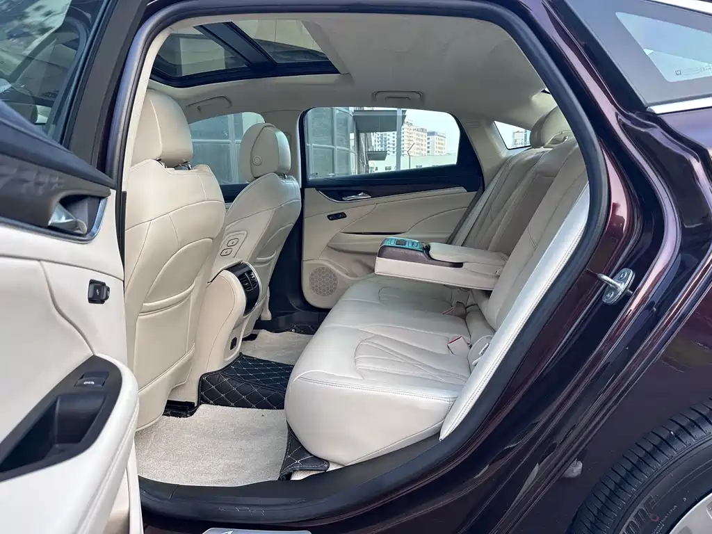 Buick LaCrosse — миниатюра 6